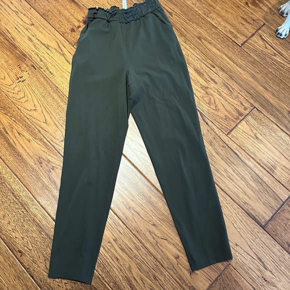 Lululemon Ladies pants. Size 2. Color: Olive Green - Picture 2 of 8